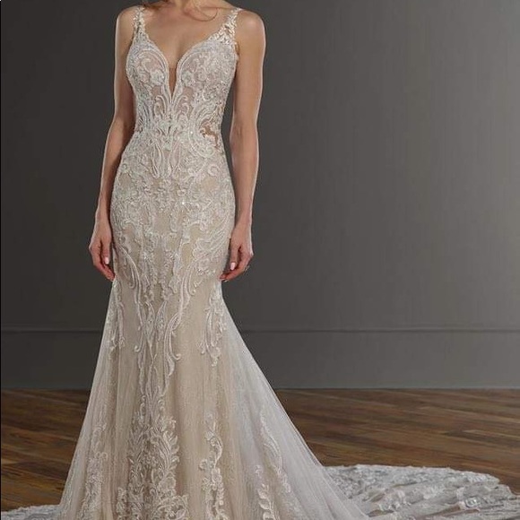 New in Bag Wedding Dress - Picture 4 of 5